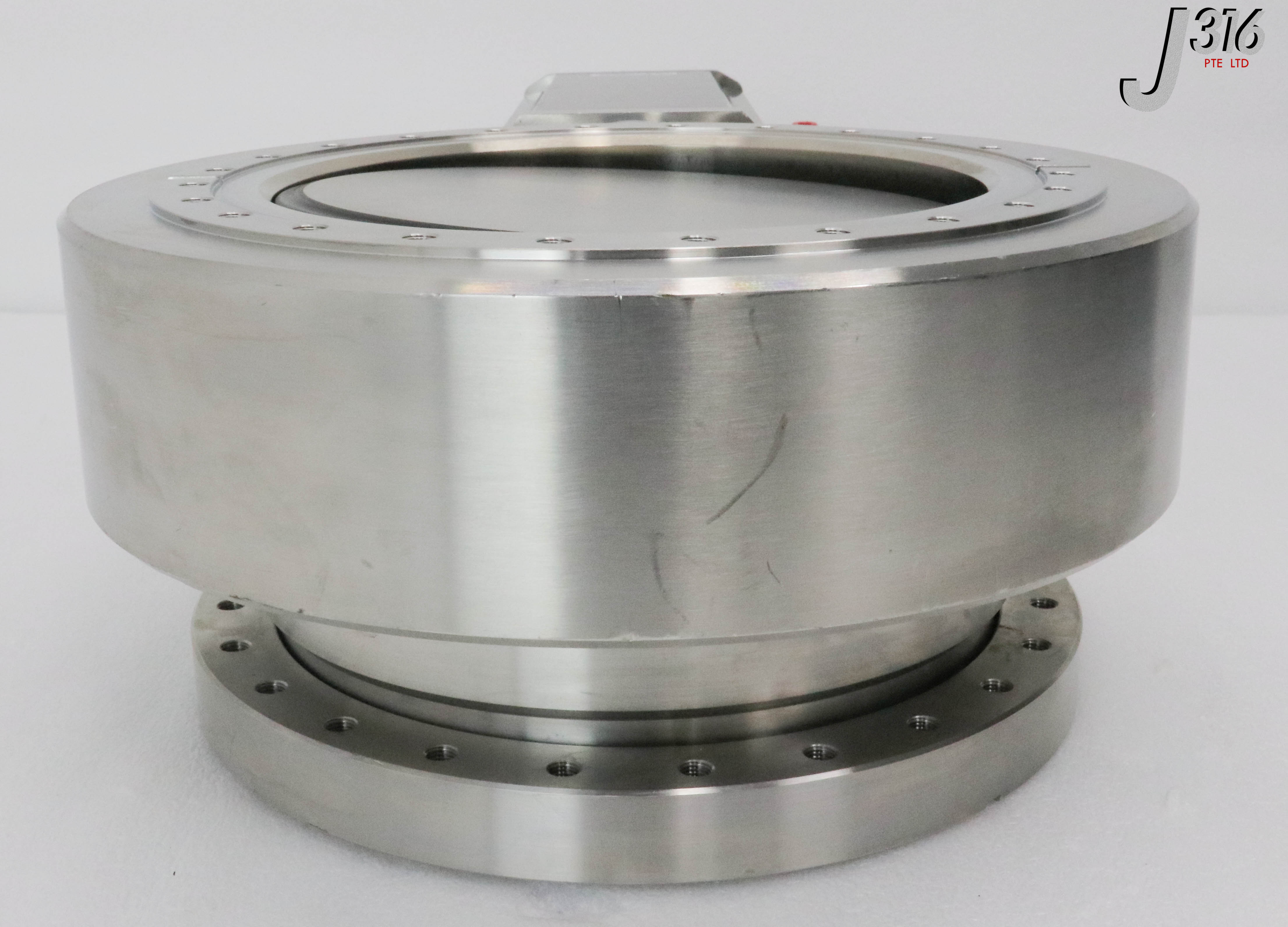 26112 VAT VATTERFLY/BUTTERFLY W/ PNEUMATIC ACTUATOR 20046-XE24